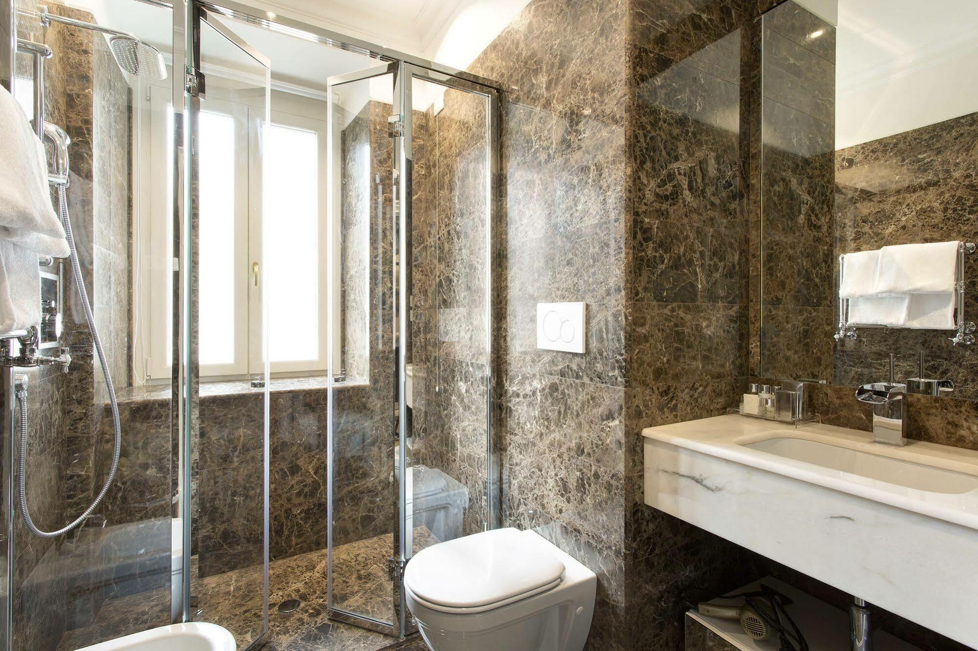 Le Case Di Andrea - Roof Suite Rome Buitenkant foto